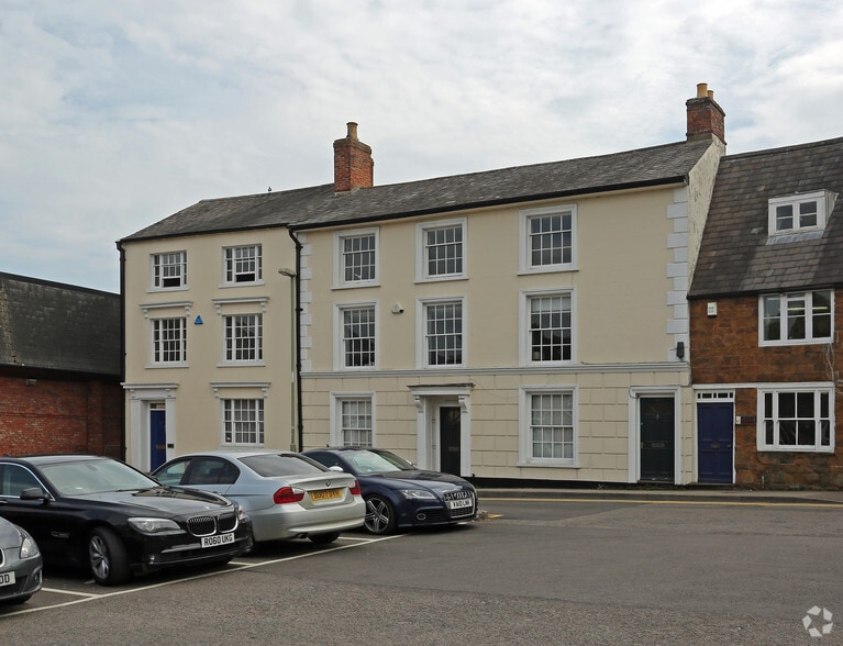 43-44 North Bar St, Banbury for lease - Building Photo - Image 3 of 5