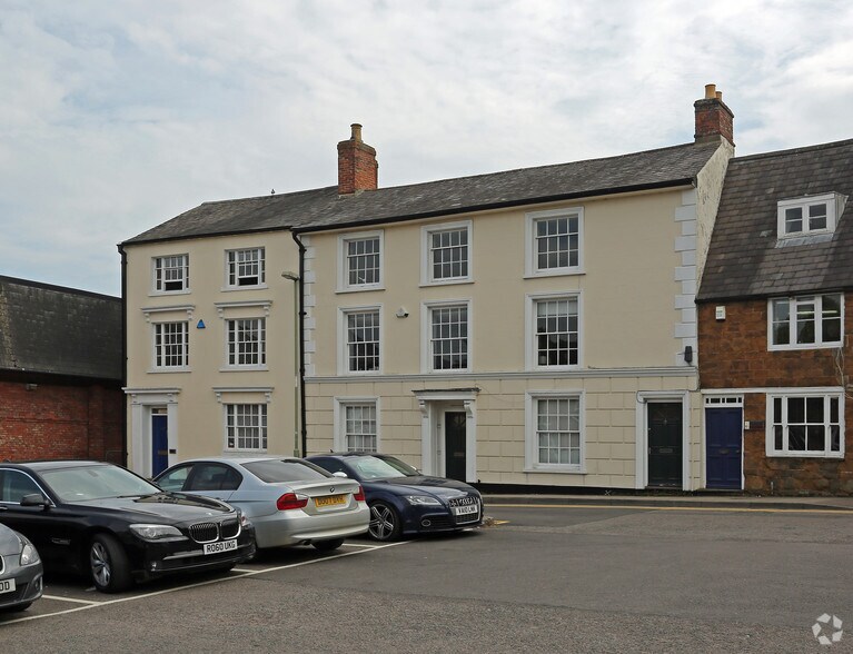 43-44 North Bar St, Banbury à louer - Photo du bâtiment - Image 3 de 5