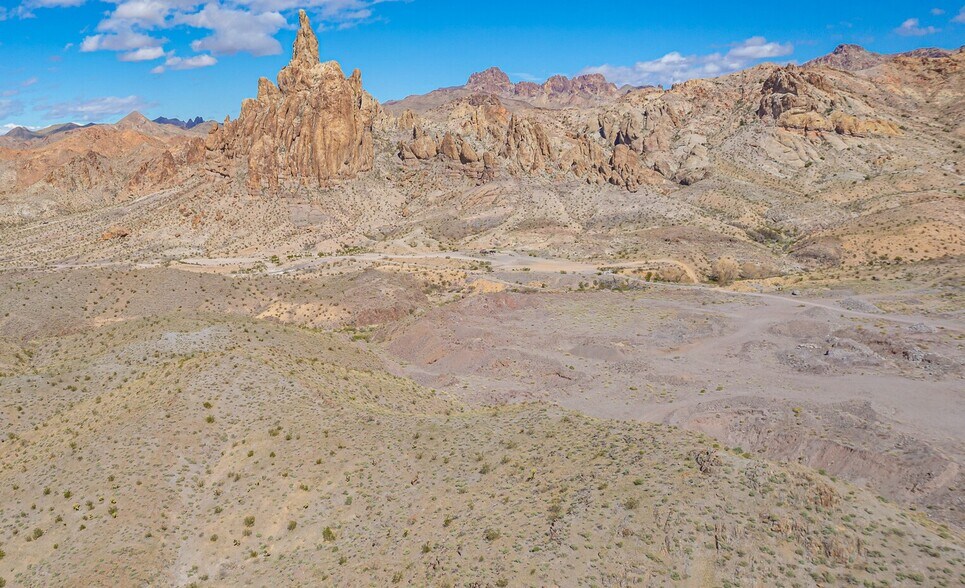 0000 Bulk Sale, Bullhead City, AZ for sale - Aerial - Image 1 of 2