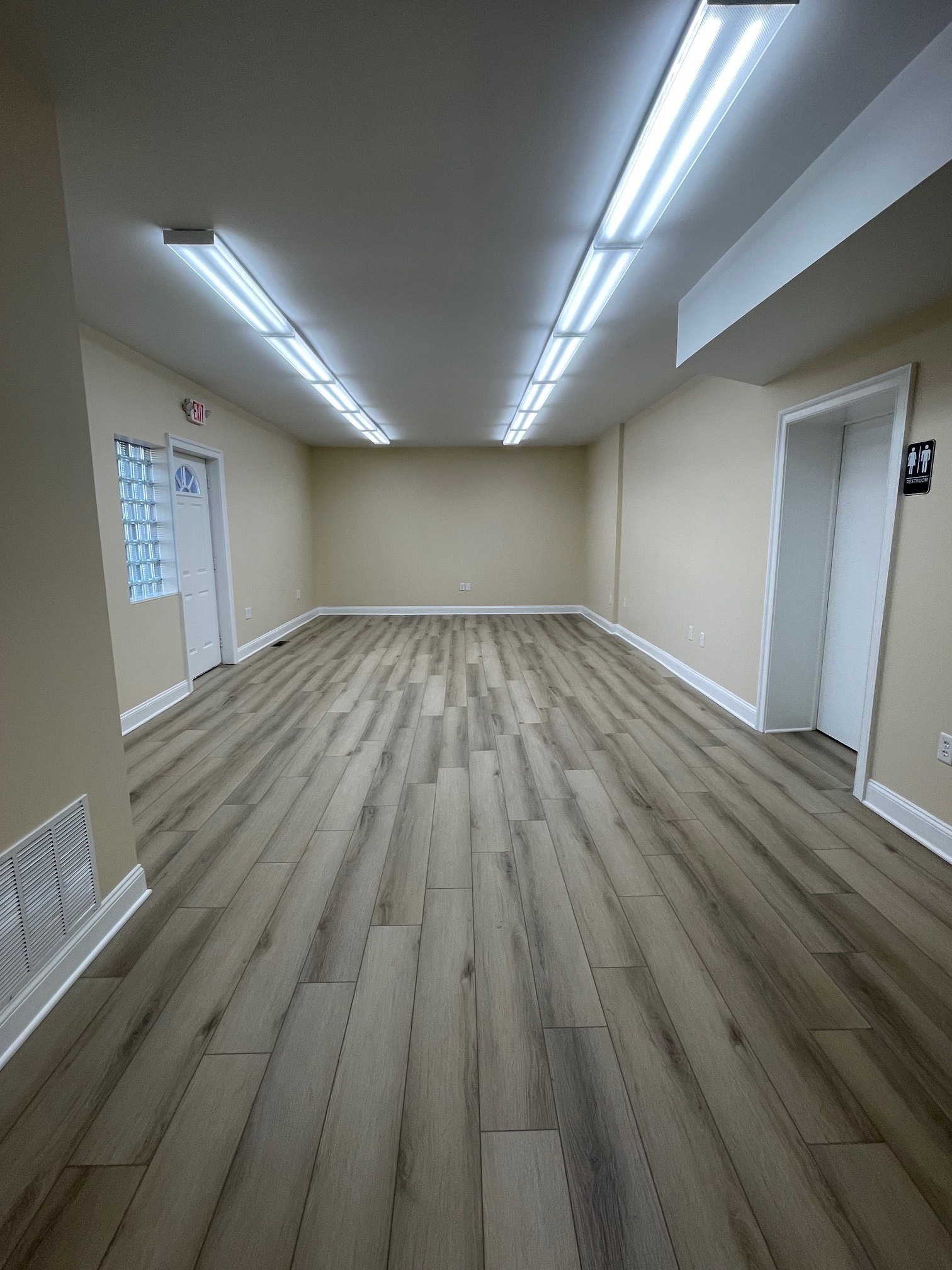 2020 New Jersey Ave, Haddon Heights, NJ for lease Interior Photo- Image 1 of 12