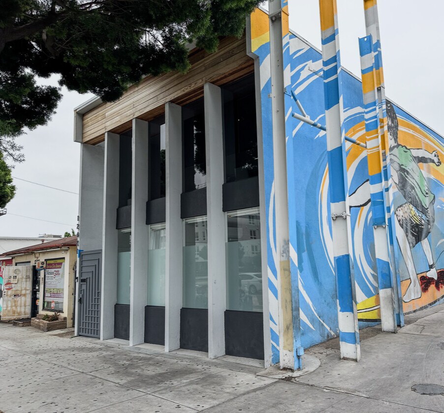 12421 Venice Blvd, Los Angeles, CA à louer Photo principale- Image 1 de 73