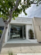 3429 E Coast Hwy, Corona del Mar, CA for lease Building Photo- Image 1 of 9