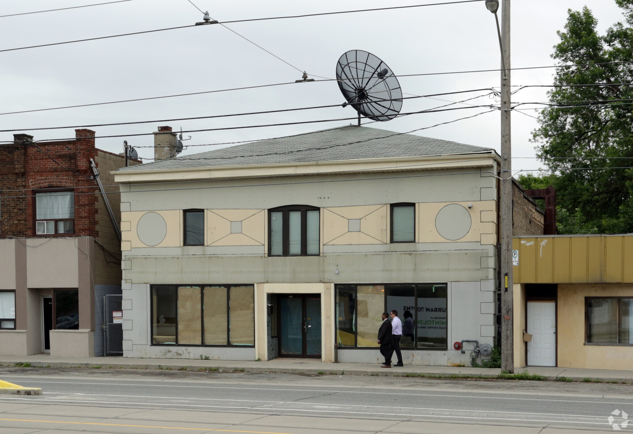 3595 Lake Shore Blvd W, Toronto, ON à vendre Photo principale- Image 1 de 1