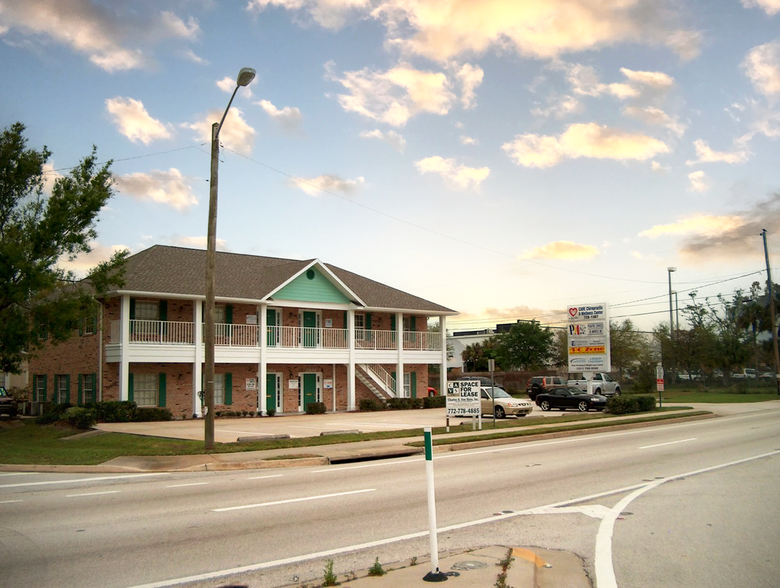 2100 W New Haven Ave, Melbourne, FL for lease - Building Photo - Image 1 of 4