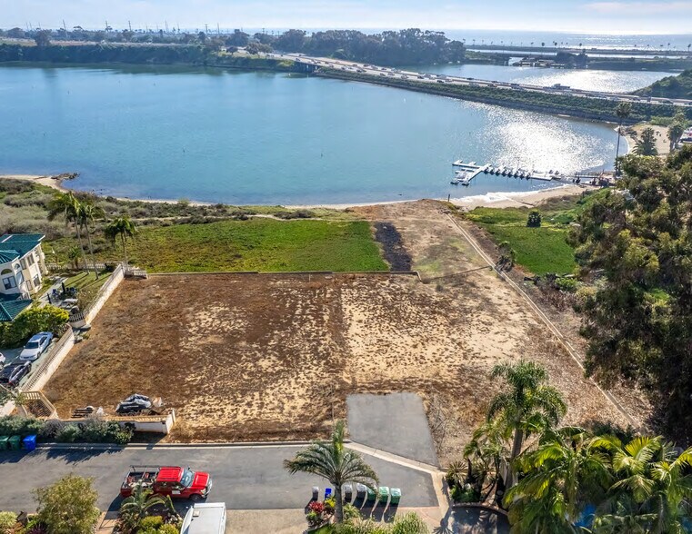 4301-4311 Brooks Way, Carlsbad, CA à vendre - Photo du bâtiment - Image 2 de 7