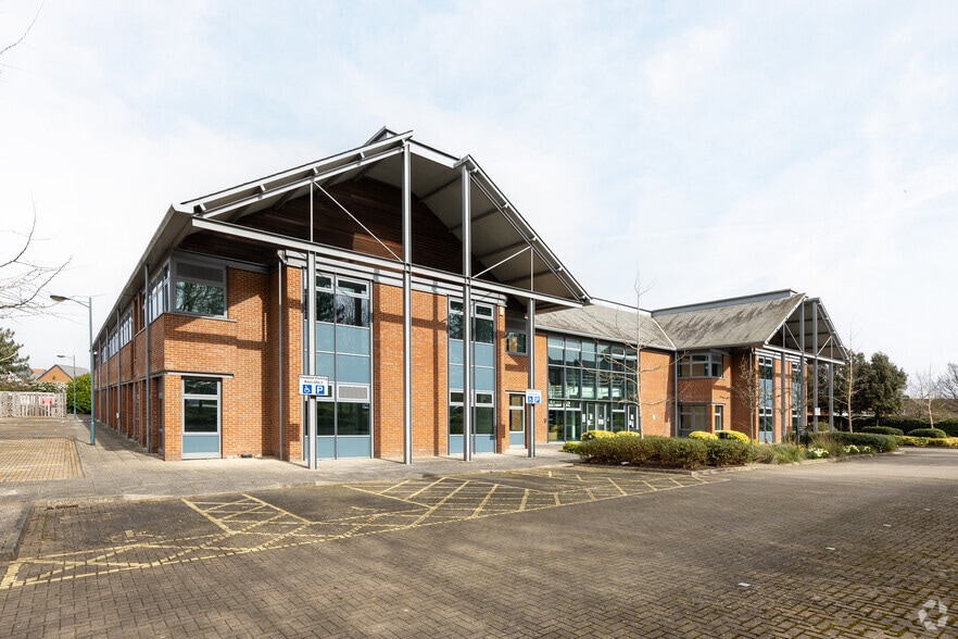 32 Tower Vw, West Malling à louer - Photo du bâtiment - Image 2 de 2