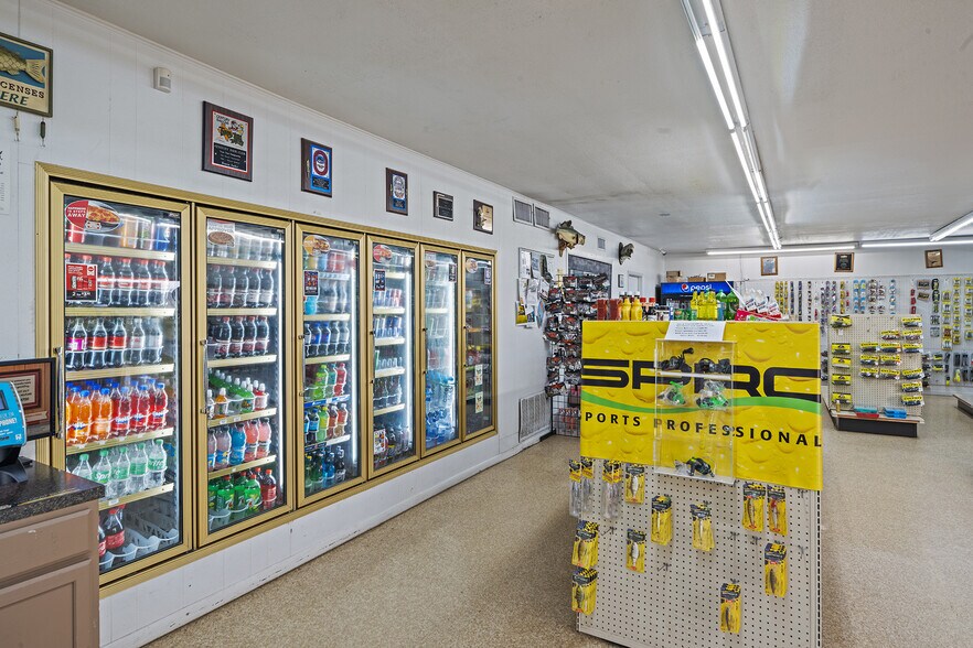 3035 TX-154, Quitman, TX à vendre - Photo du bâtiment - Image 3 de 12