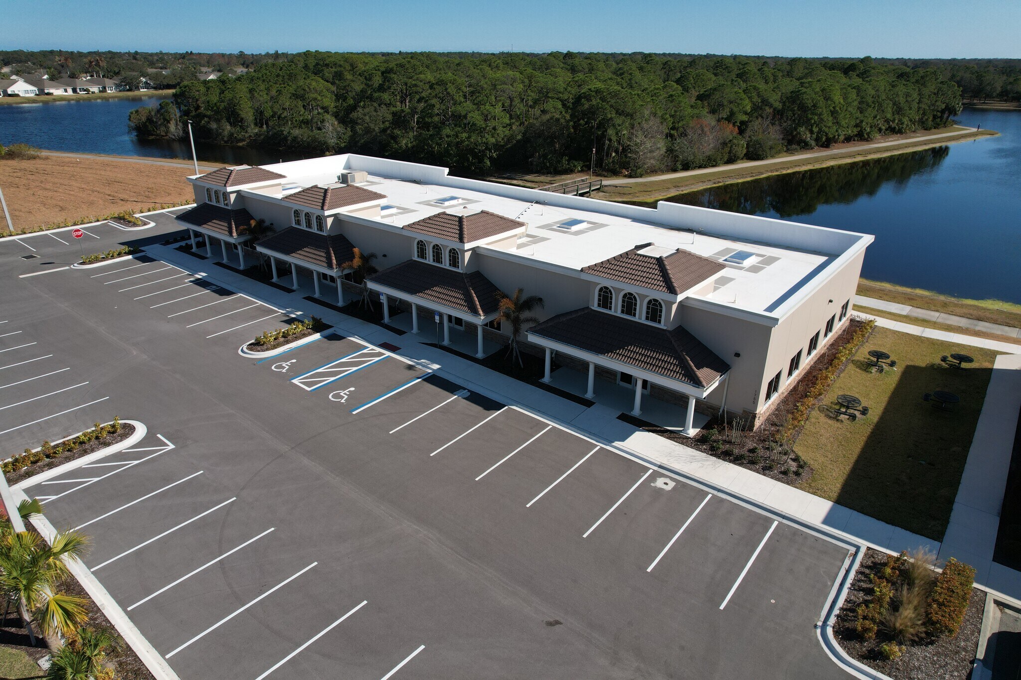 1755 Berglund Ln, Melbourne, FL à louer Photo du bâtiment- Image 1 de 8