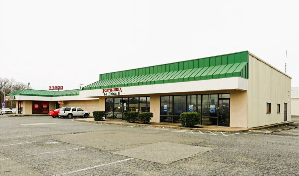 5040 Summer Ave, Memphis, TN for lease - Building Photo - Image 2 of 4