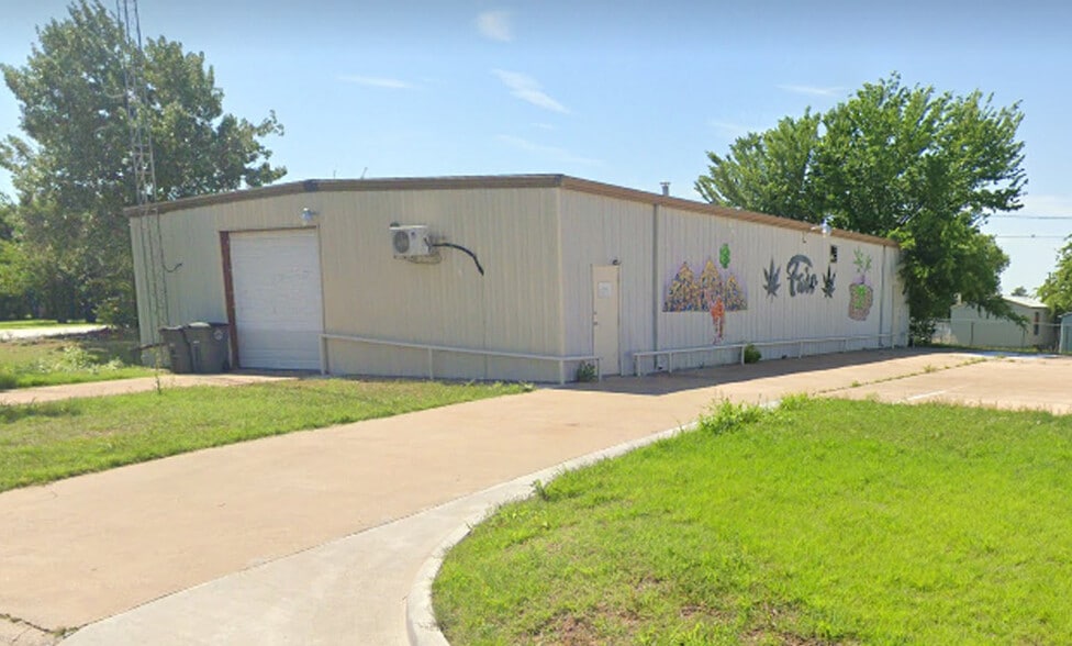1802 SW Sheridan Rd, Lawton, OK à vendre - Photo du bâtiment - Image 2 de 10
