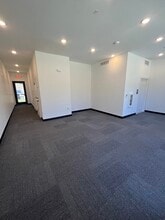 6101-6123 Nieman Road, Shawnee, KS for lease Interior Photo- Image 2 of 3