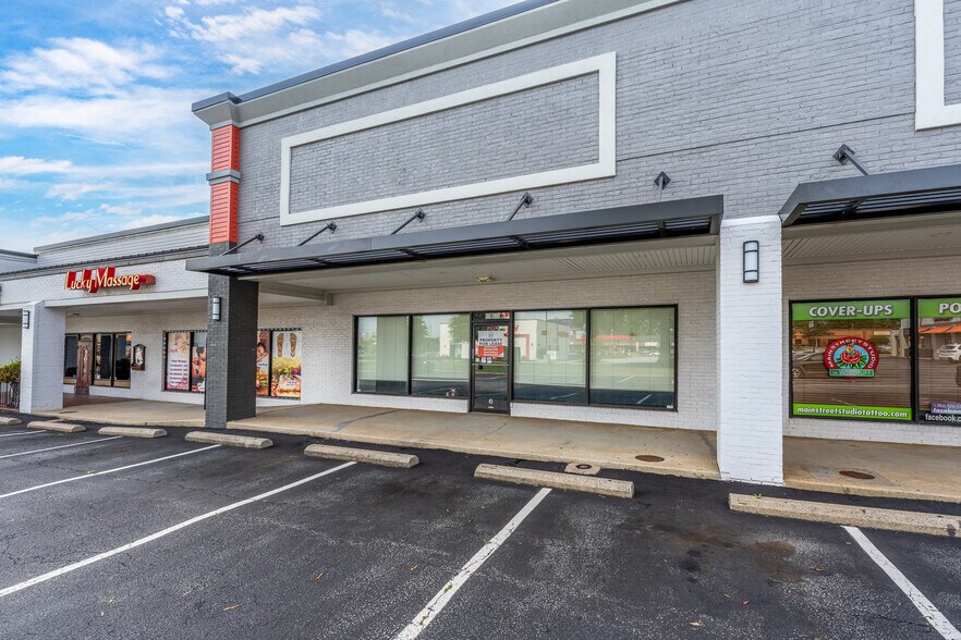 1178 Woodruff Rd, Greenville, SC à louer - Photo du bâtiment - Image 3 de 11
