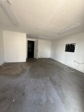 1360-1396 SE Huffman Rd, Port Saint Lucie, FL for lease Interior Photo- Image 1 of 3