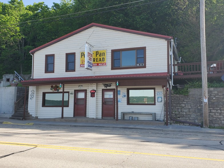 106 Main St, Ferryville, WI for sale - Primary Photo - Image 1 of 1