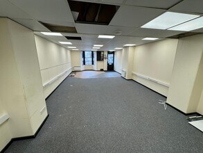 125-125a High St, Saltburn By The Sea for sale Interior Photo- Image 1 of 4