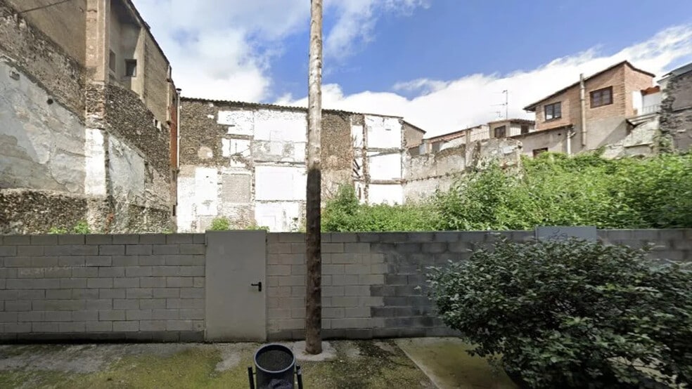 Carrer Sant Ferriol, 30, Olot, Gerona for sale - Other - Image 1 of 1