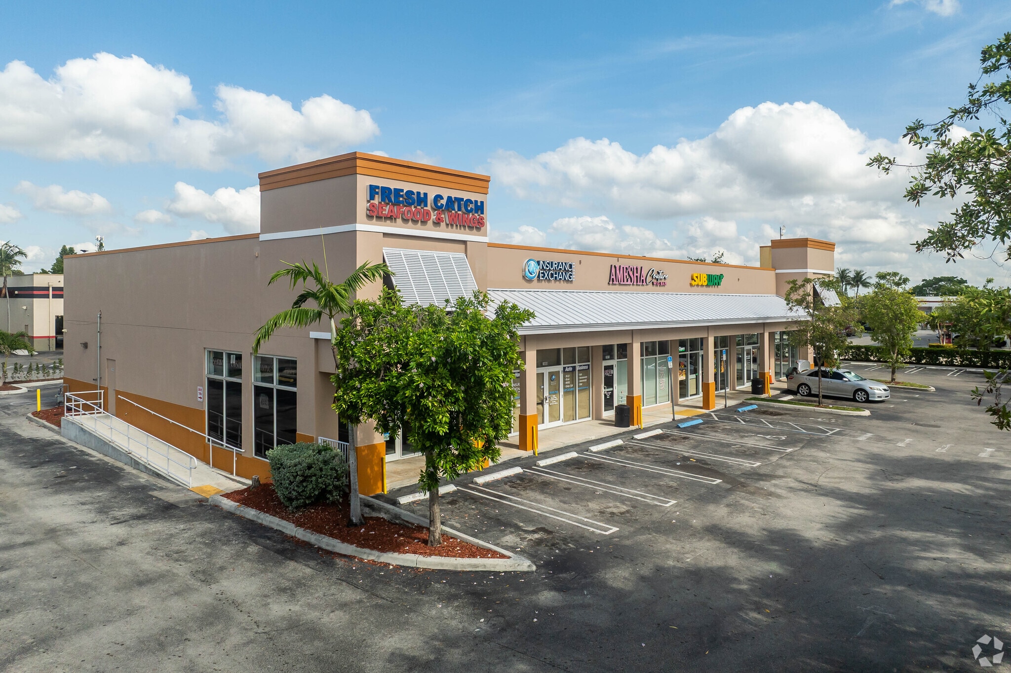 19866-19874 NW 27th Ave, Miami Gardens, FL for lease Building Photo- Image 1 of 14