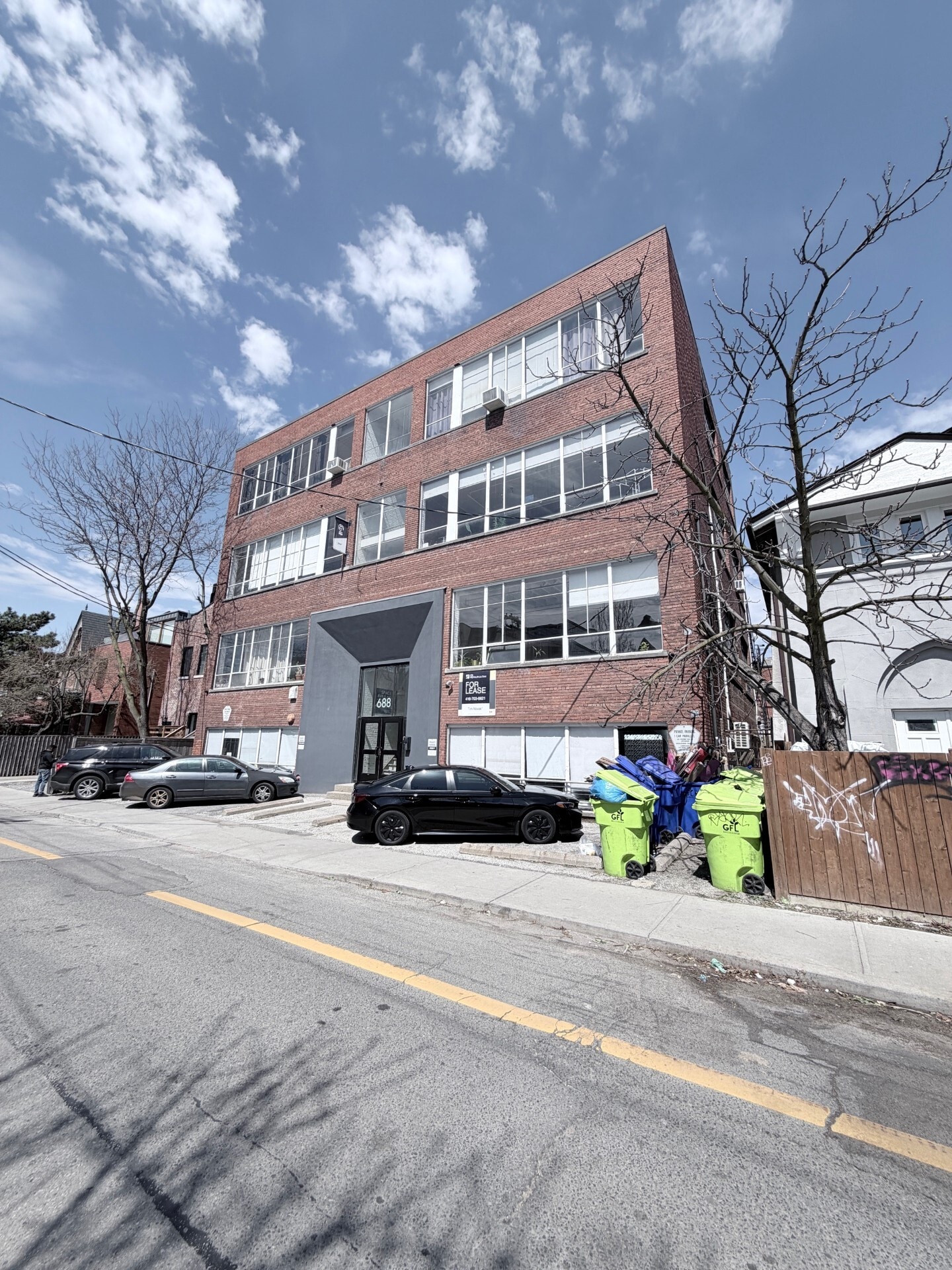 688 Richmond St W, Toronto, ON for lease Interior Photo- Image 1 of 3