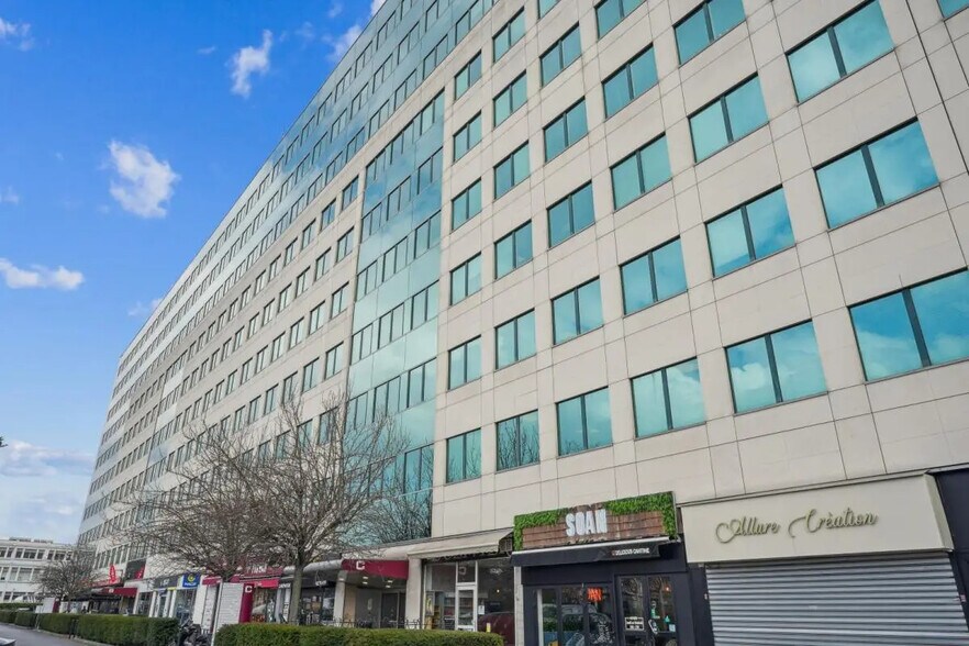 4 Avenue Laurent Cély, Asnières-sur-Seine à louer - Photo du bâtiment - Image 2 de 12