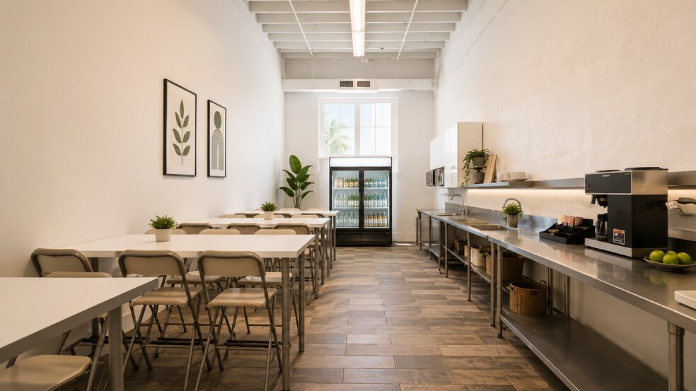 85-100 NE 27th St, Miami, FL à louer - Photo intérieure - Image 3 de 23