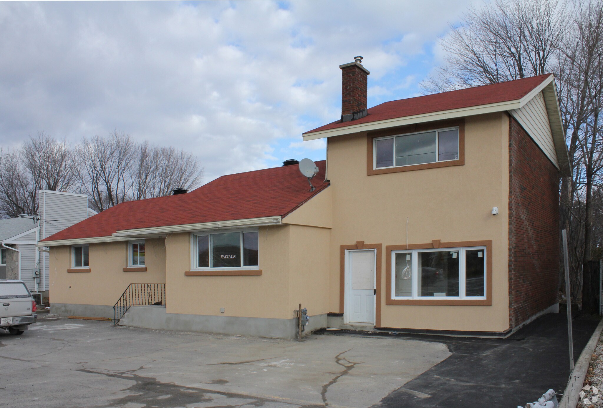 1439 Woodroffe Ave, Nepean, ON à vendre Photo principale- Image 1 de 1