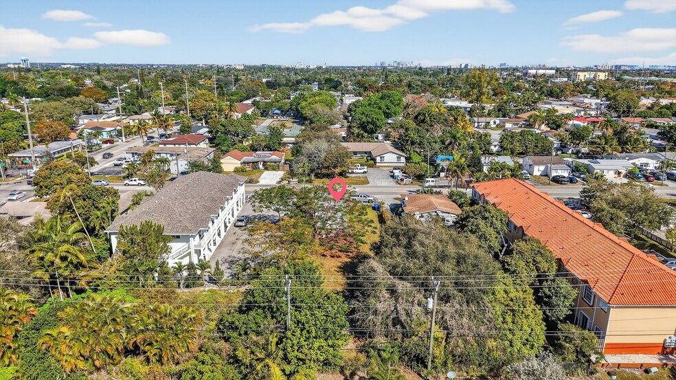 2322 Johnson St, Hollywood, FL à vendre - Photo du bâtiment - Image 3 de 13