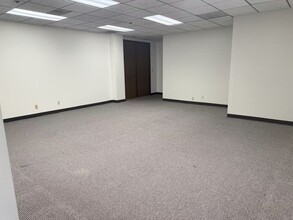 337 N Vineyard Ave, Ontario, CA à louer Photo intérieure- Image 1 de 3