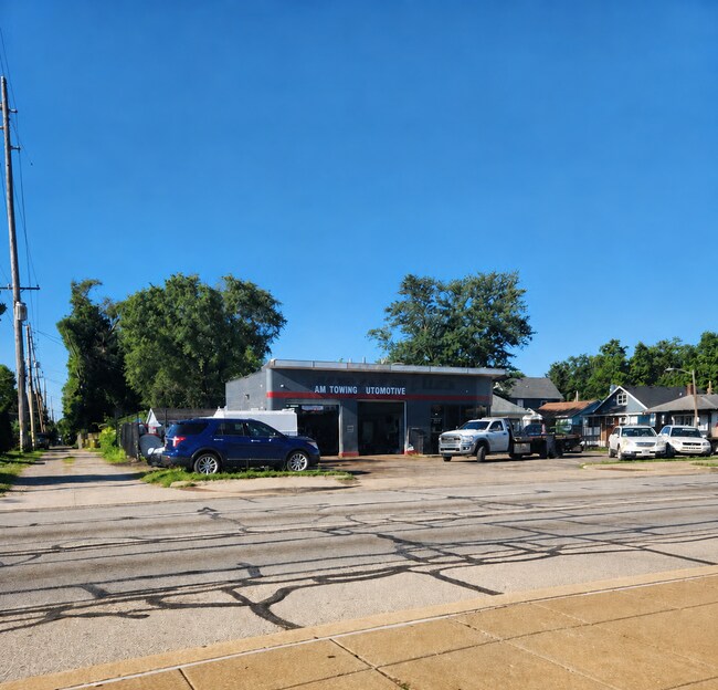 More details for 227 W 38th St, Indianapolis, IN - Retail for Lease