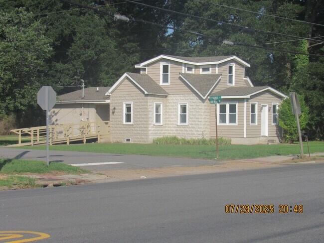 More details for 2850 King William Ave, West Point, VA - Retail for Lease