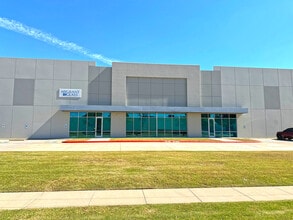 2040 Century Center Blvd, Irving, TX for sale Building Photo- Image 2 of 28