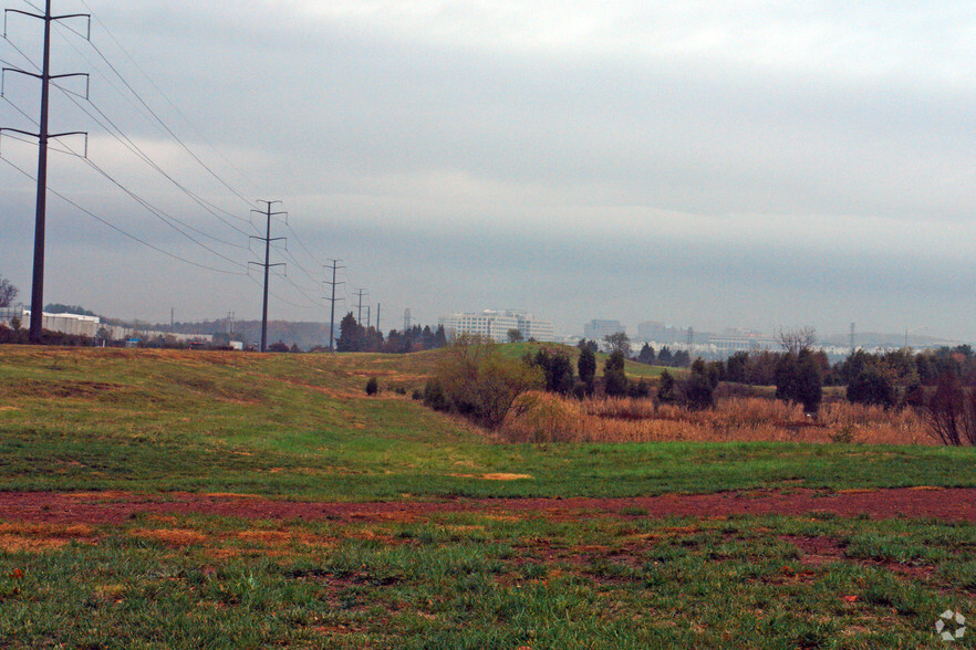 Park Center Rd, Herndon, VA à vendre - Photo principale - Image 1 de 1