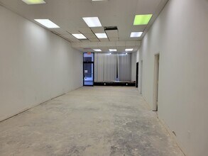 2811 Tamiami Trl, Port Charlotte, FL for lease Interior Photo- Image 1 of 3