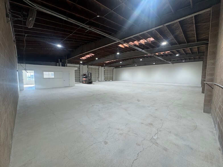 1726 N Ventura Ave, Ventura, CA for lease - Building Photo - Image 2 of 10