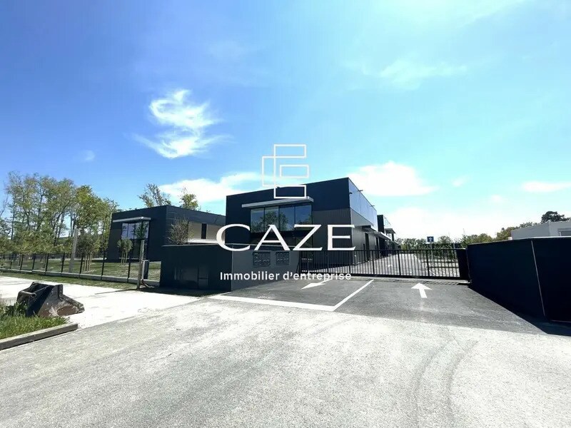 Industrial in Mérignac for lease Building Photo- Image 1 of 11