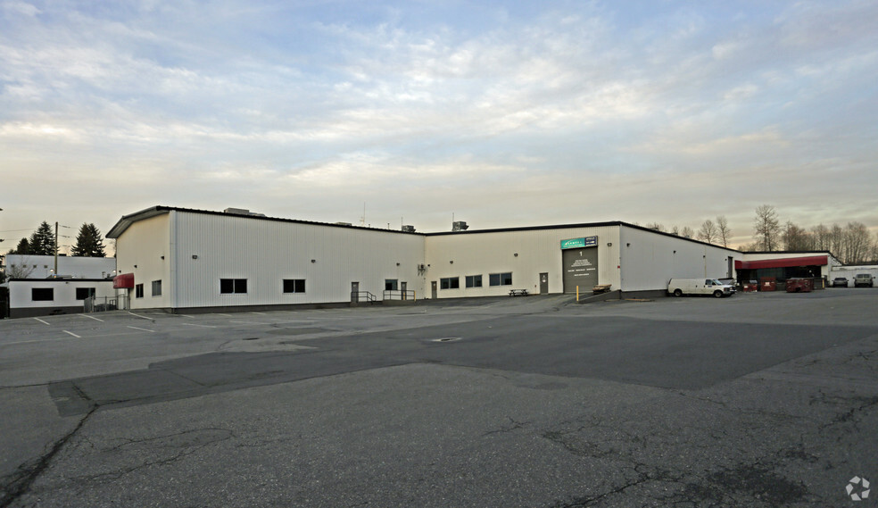 4242 Phillips Ave, Burnaby, BC for lease - Building Photo - Image 2 of 7