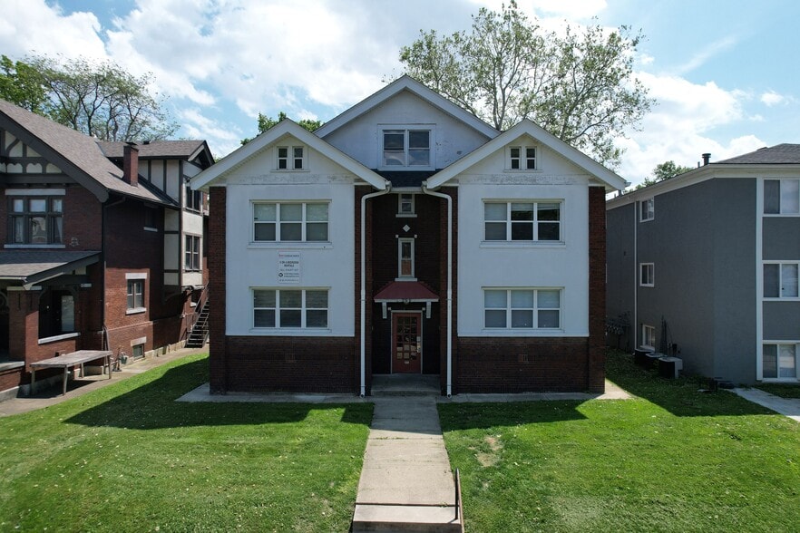 Ohio State Campus Portfolio portefeuille de 2 propriétés à vendre sur LoopNet.ca - Photo du bâtiment - Image 1 de 22