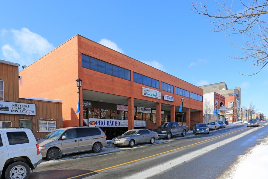 301 King St E, Kitchener, ON for sale - Primary Photo - Image 1 of 1