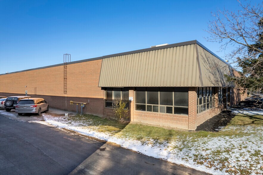 1035 Pantera Dr, Mississauga, ON à vendre - Photo principale - Image 1 de 1