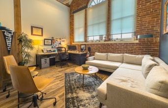 109 Norfolk Ave SW, Roanoke, VA for lease Interior Photo- Image 2 of 11