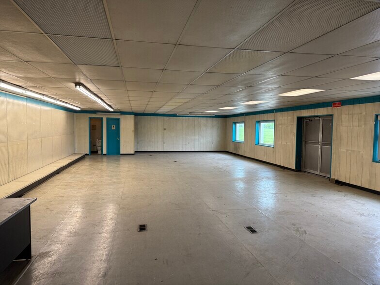 8003 State Route 213, Toronto, OH à vendre - Photo du bâtiment - Image 3 de 31