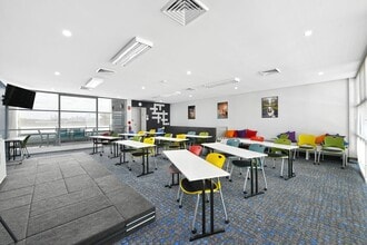 85 Bourke Rd, Alexandria à louer Photo intérieure- Image 1 de 3