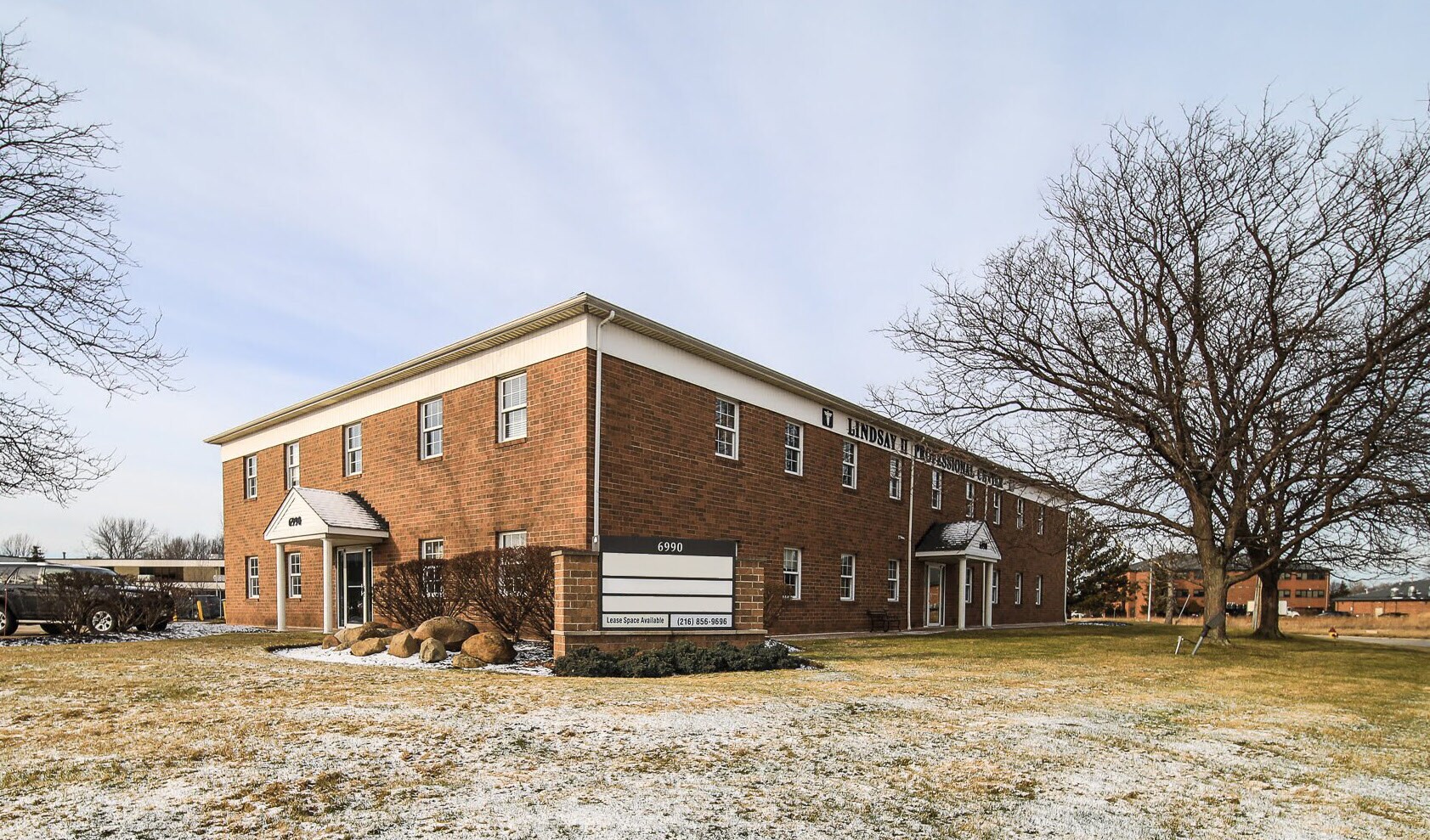 6990 Lindsay Dr, Mentor, OH for sale Primary Photo- Image 1 of 6