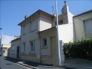 Plus de détails pour 26 Rue Des Amandiers, Nanterre - Bureau à louer