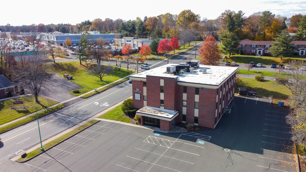 55 Town Line Rd, Wethersfield, CT for lease - Building Photo - Image 2 of 11