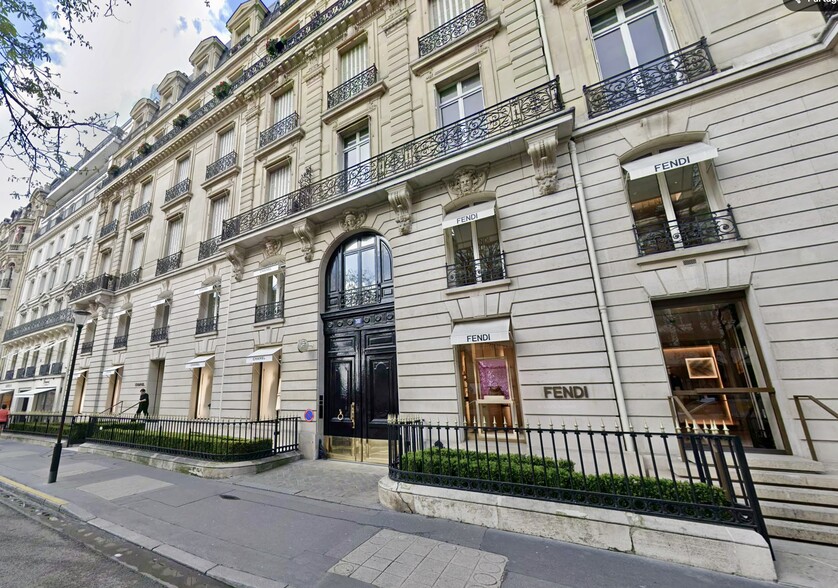 51 Avenue Montaigne, Paris for lease - Building Photo - Image 1 of 4