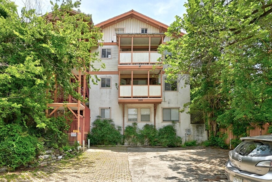 1009 E 16th St, Austin, TX for sale - Building Photo - Image 2 of 9