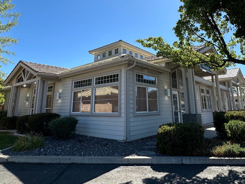 3590 W Plumb Ln, Reno, NV for lease - Building Photo - Image 2 of 12