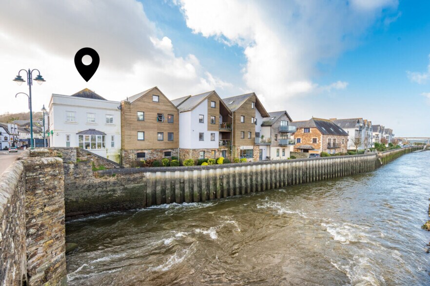 Harbour Rd, Wadebridge à vendre - Photo du bâtiment - Image 3 de 8