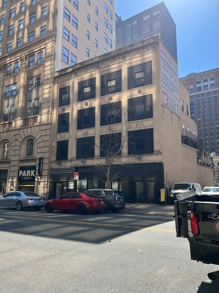 100 Livingston St, Brooklyn, NY for lease - Building Photo - Image 1 of 7