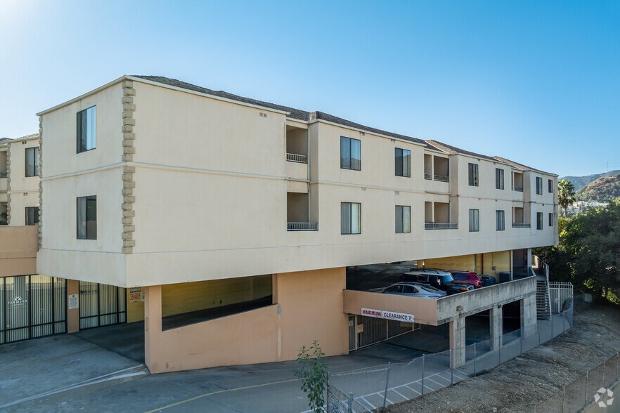 2490-2520 Honolulu Ave, Montrose, CA à louer - Photo du bâtiment - Image 3 de 6